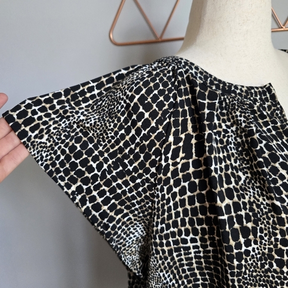 Banana Republic, New Animal Leopard Print Pleated Jersey Blouse Shirt Size XL - Picture 5 of 12